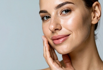 Hidratación profunda facial con hydrafacial en Salamanca