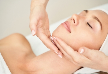 Luminosidad con estética facial en Salamanca