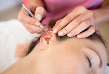 Tratar el tabaquismo y adicciones con auriculoterapia en Salamanca